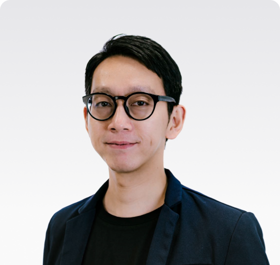 Headshot of Keith Chan, General Manager of trading app moomoo.